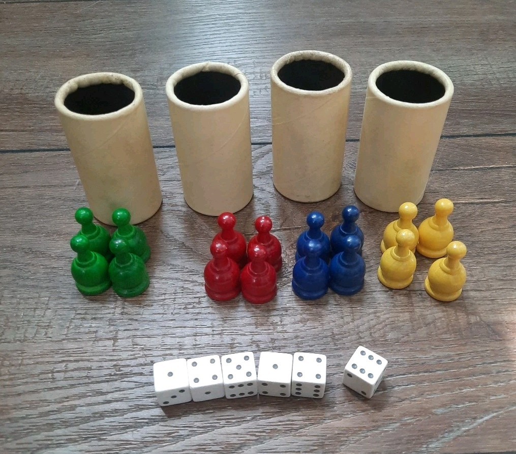 1975 Parcheesi Replacement Parts Lot 16 Pawns 6 Dice + 4 Cups Selchow & Righter