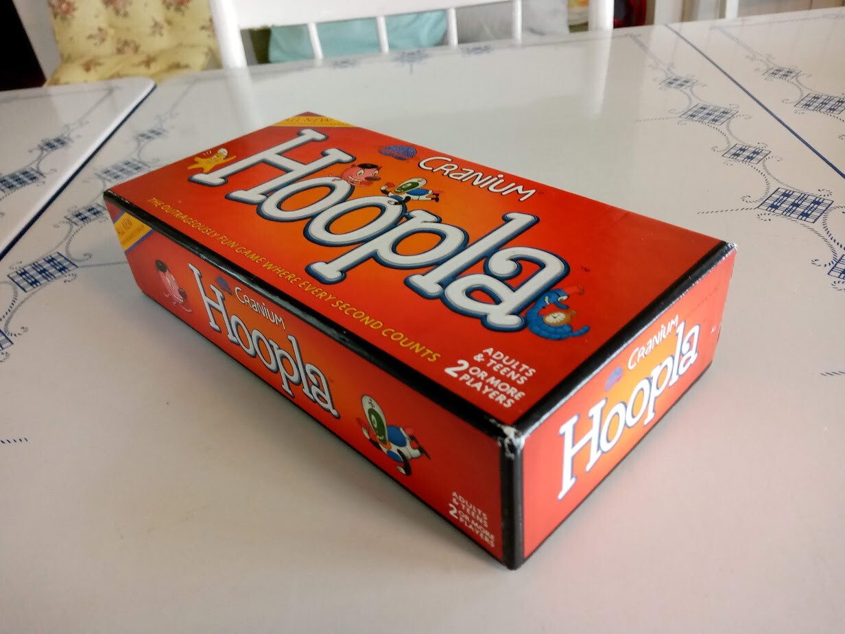 Hoopla Cranium Adult/Teen Board Game COMPLETE Where Every Second Counts