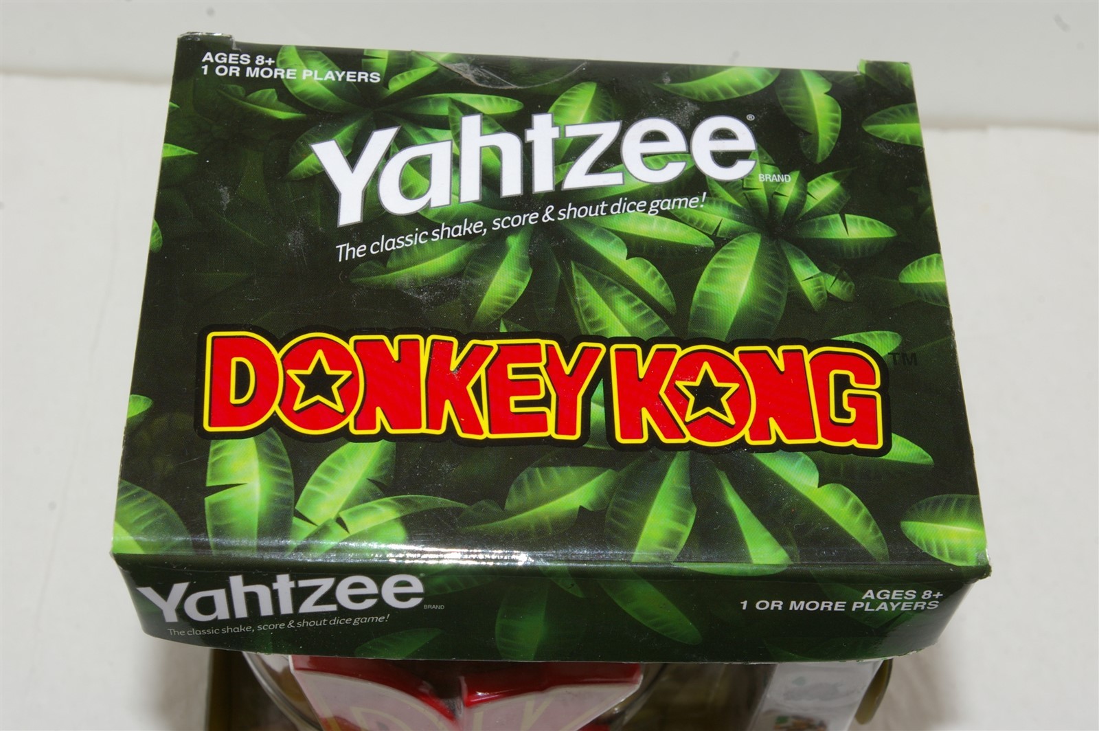 Donkey Kong Yahtzee Nintendo USAopoly Dice Game NEW SEALED!