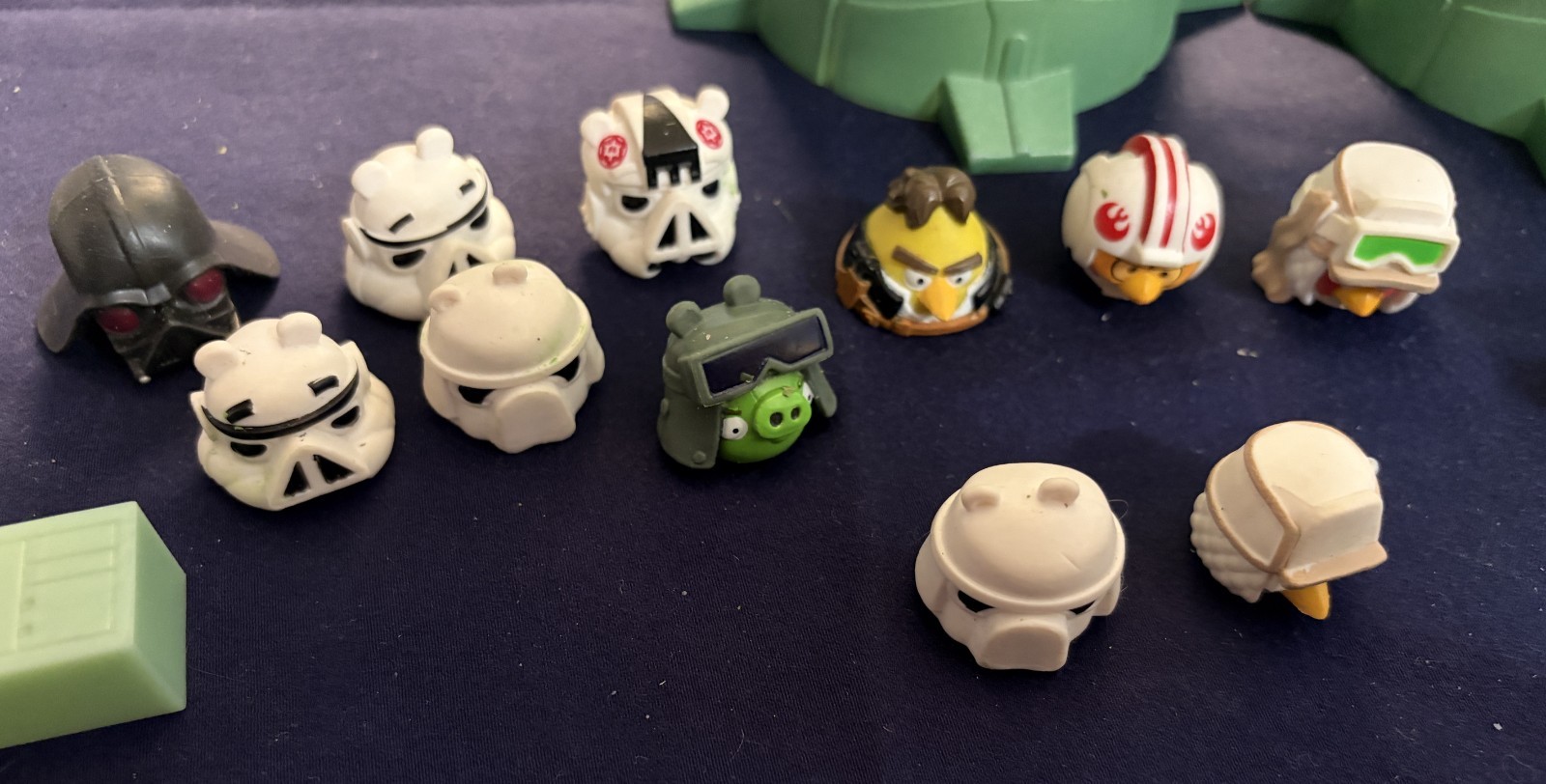 Hasbro Angry Birds Star Wars AT-AT Attack Game w/ Instructions
