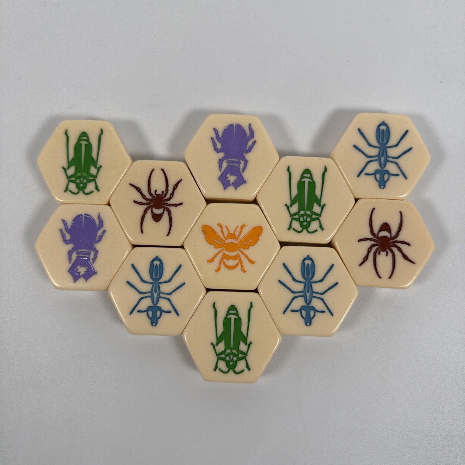 HIVE Tile Board Game COMPLETE John Yianni Smart Zone Gen 42 Award Winner!