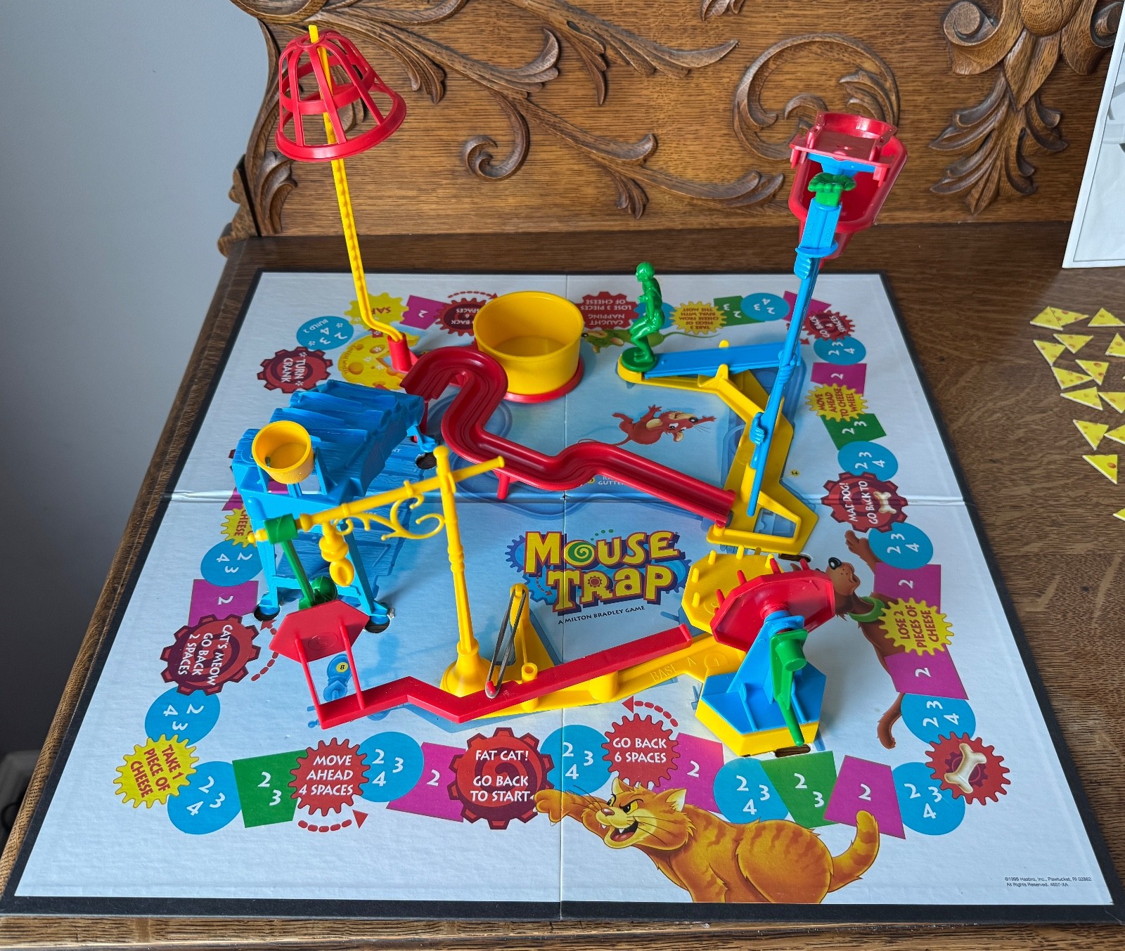 VINTAGE Mouse Trap Family Board Game 1999 Milton Bradley 100% COMPLETE!