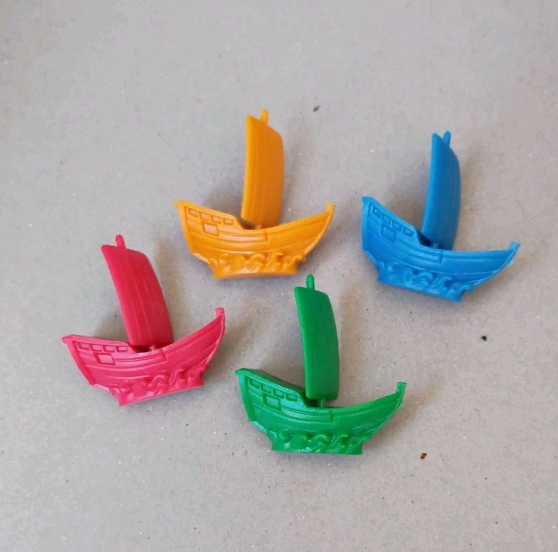 Machi Koro Legacy Replacement Ship Game Figures 4 Pc Set Red Blue Green Orange