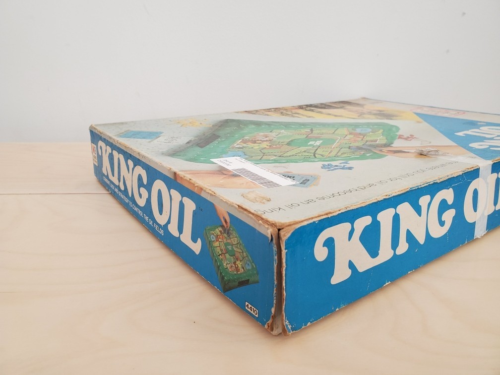 1974 King Oil Board Game by Milton Bradley Strategy Game