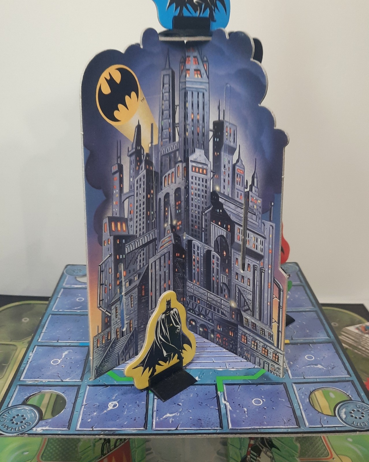 Batman Returns 3D Board Game COMPLETE Parker Brothers 1992 Tim Burton DC Comics