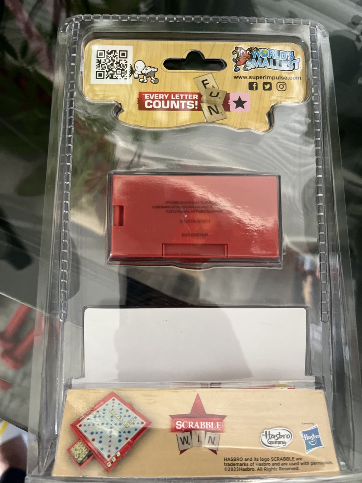 NEW‼World’s Smallest Scrabble Board Game Miniature Edition – Pocket/Travel Size