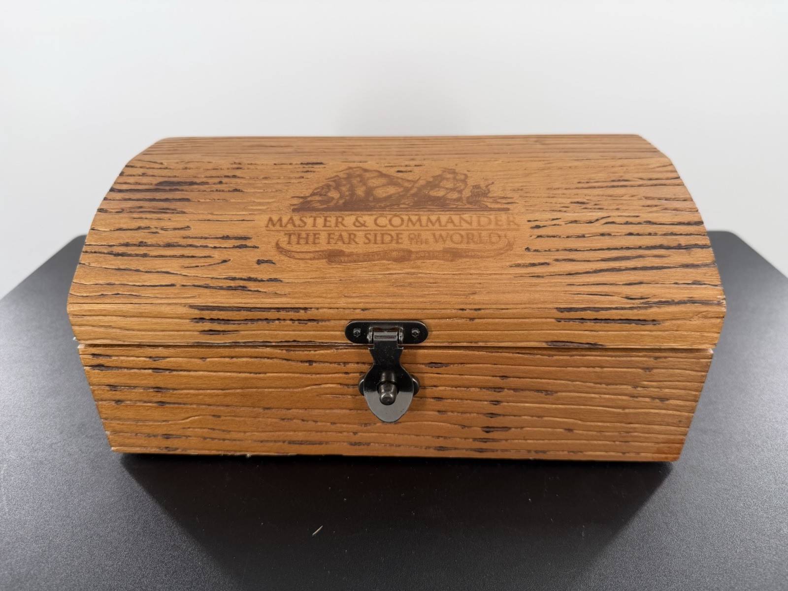 Front Porch Classics Master & Commander Wood Chest Board Game Old Century Editio