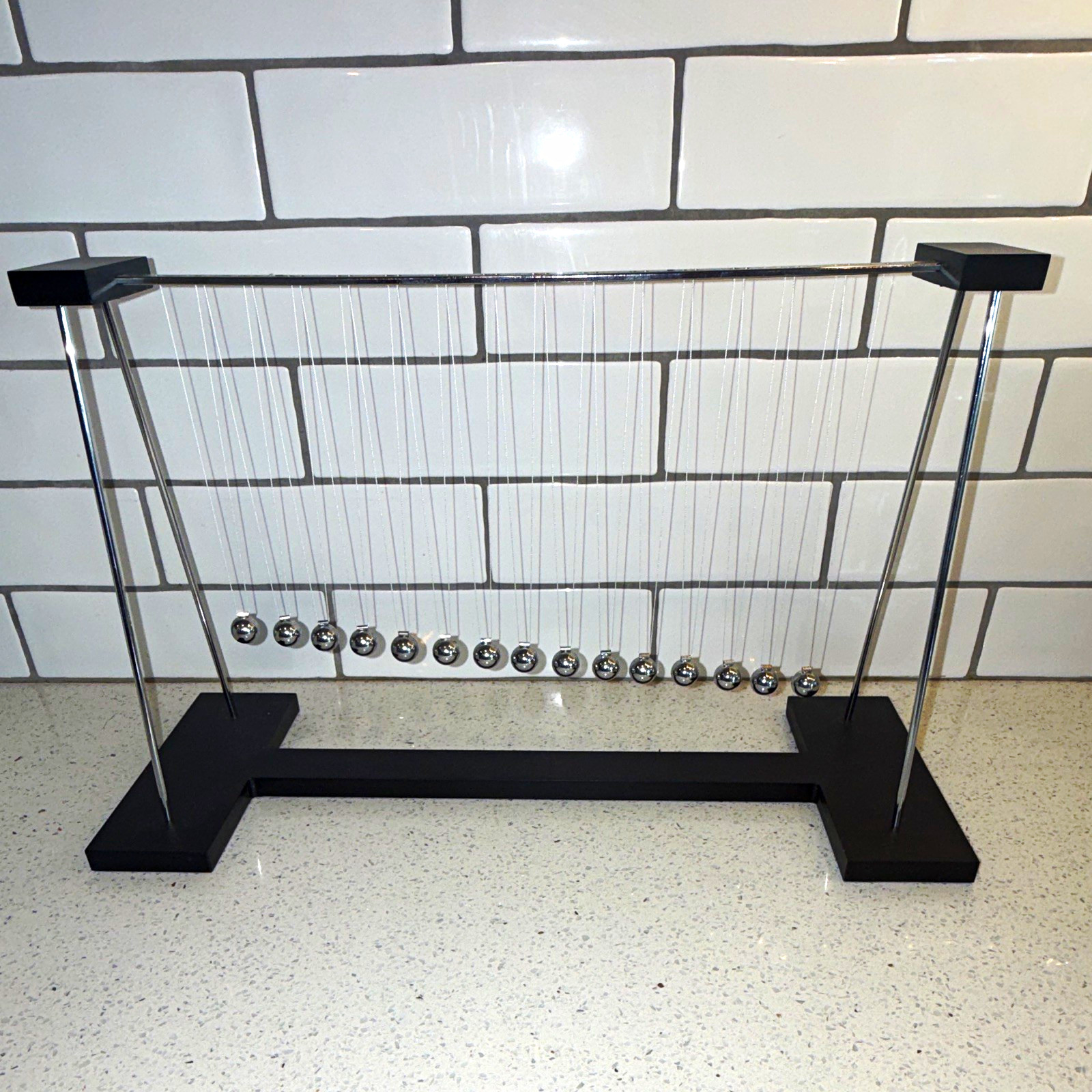 Newton’s Cradle Desktop Physics Educational Game