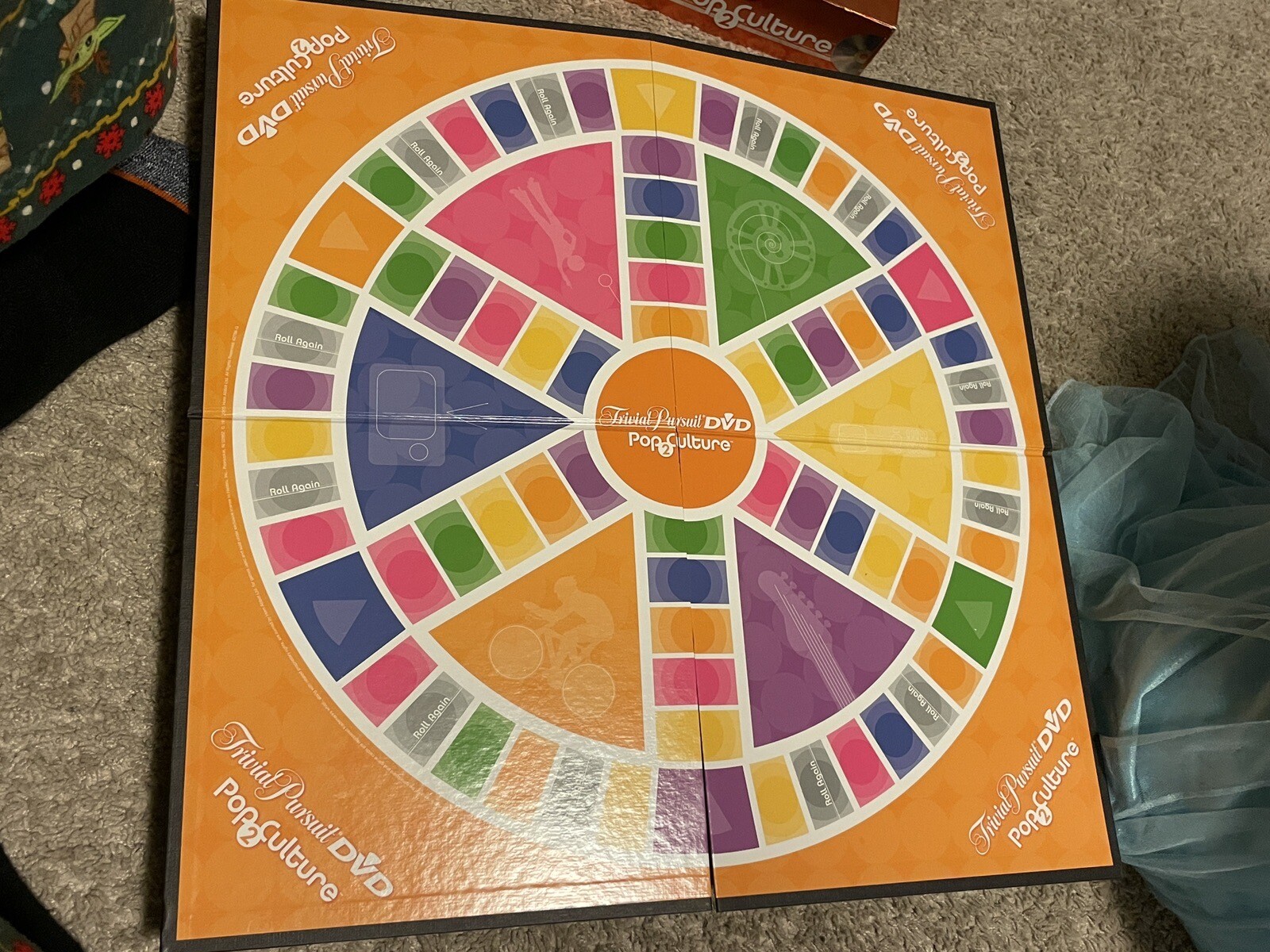Trivial Pursuit DVD Pop Culture 2 Parker Brothers Board Game COMPLETE SET