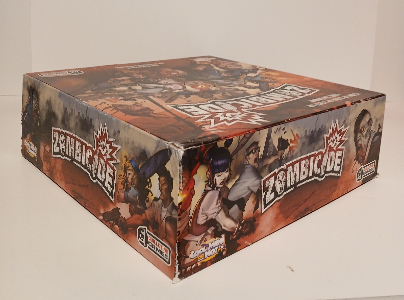 Zombicide Base Set Board Game Season 1 Guillotine, Complete- Good Condition