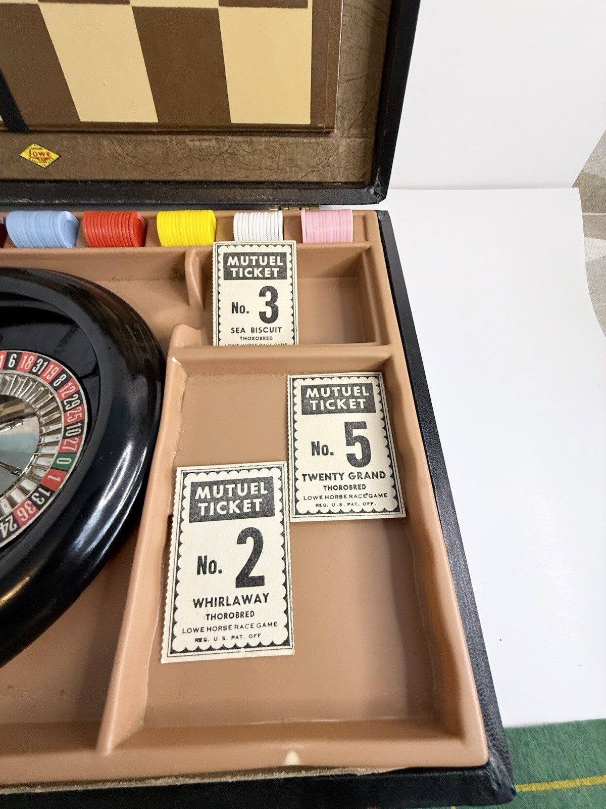 1944 E.S. Lowe Family Fun Board Gambling Casino Games Set Suitcase INCOMPLETE