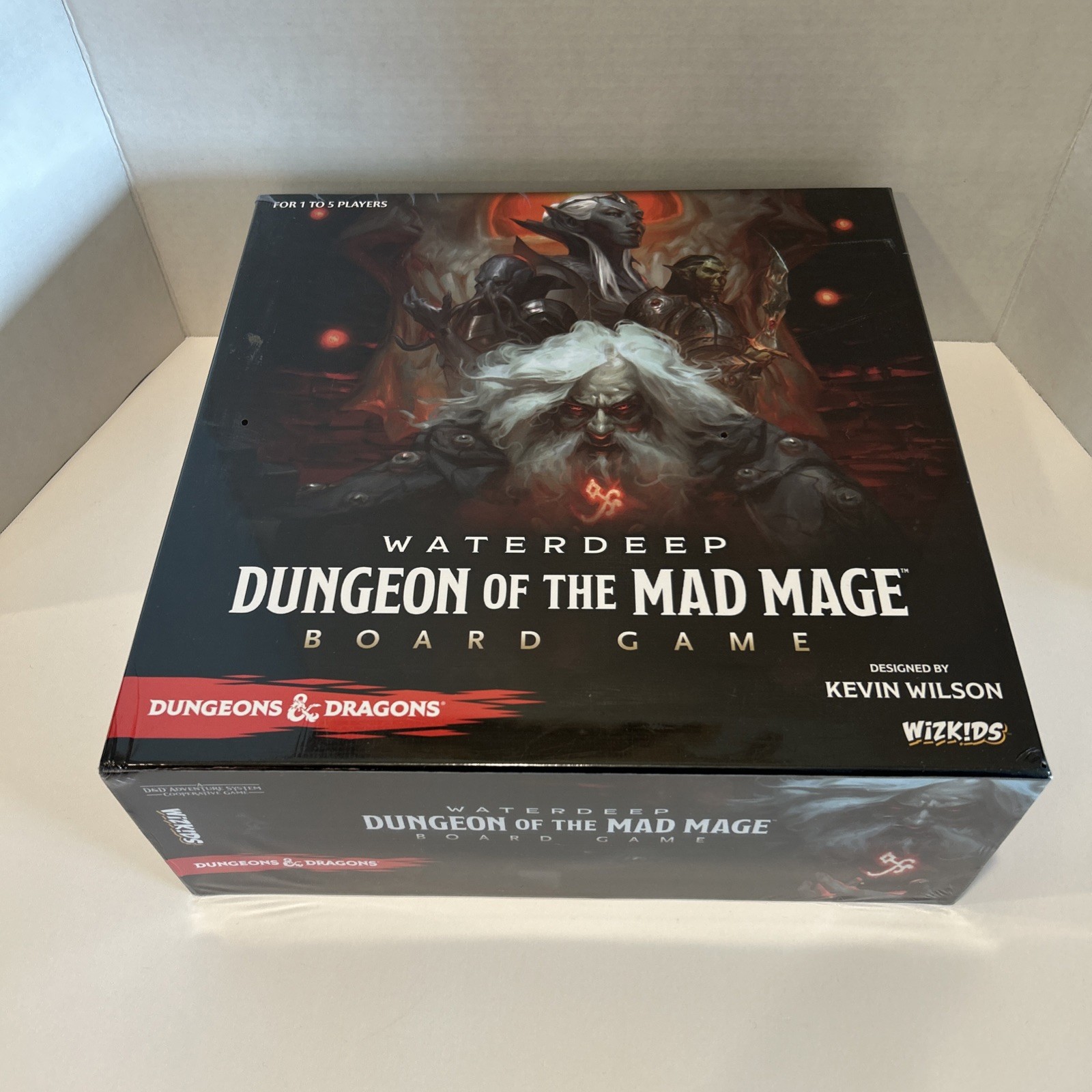 D&D Waterdeep: Dungeon of The Mad Mage Adventure System Board Game – Standard Ed