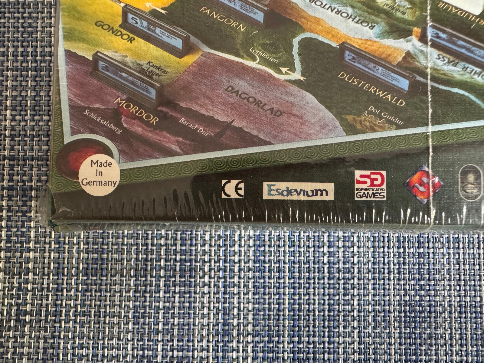 NEW & SEALED 2002 Lord of The Rings The Confrontation Board Game