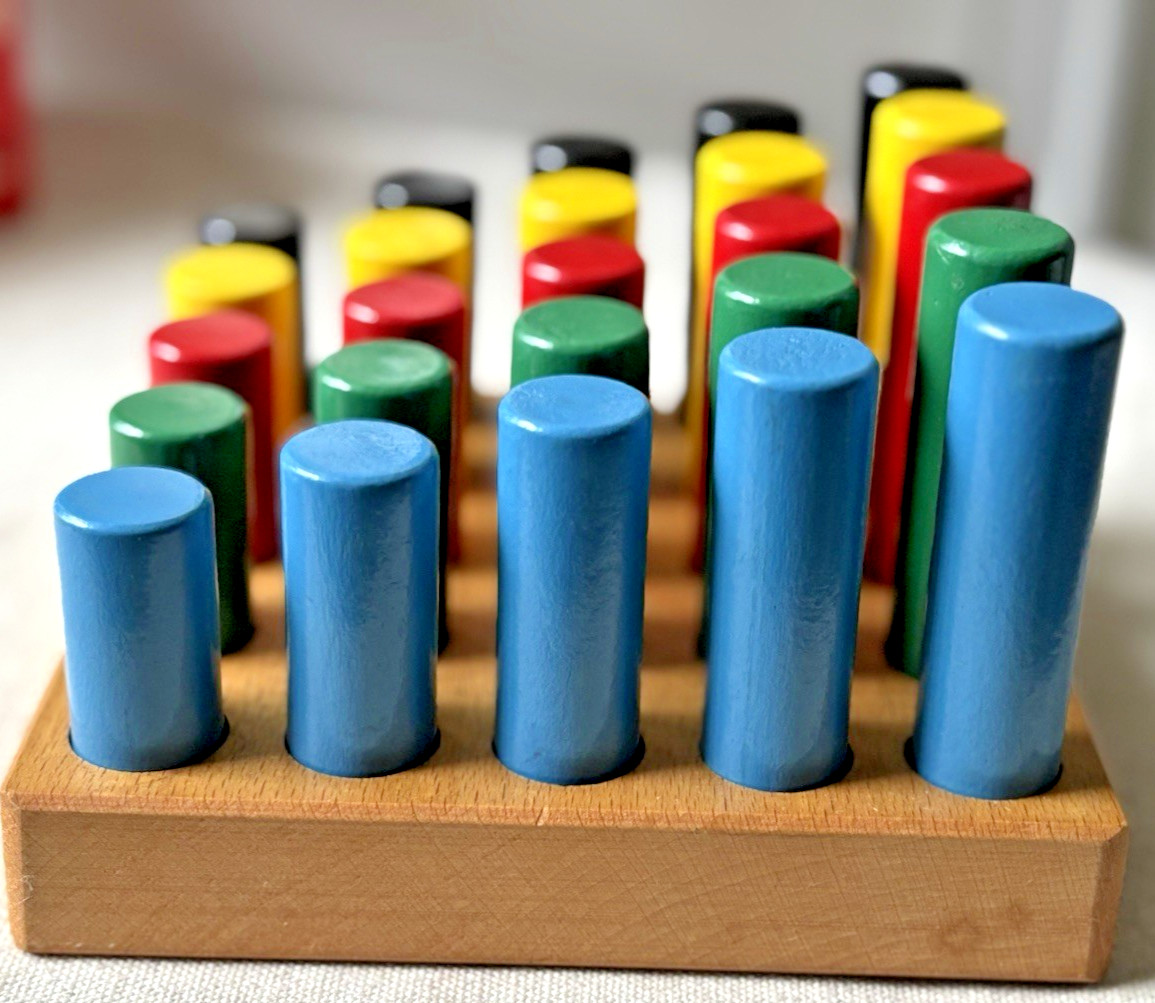 Vintage Brio Wooden Pegs Board Game Complete Educational Toy Sweden Made Mint!