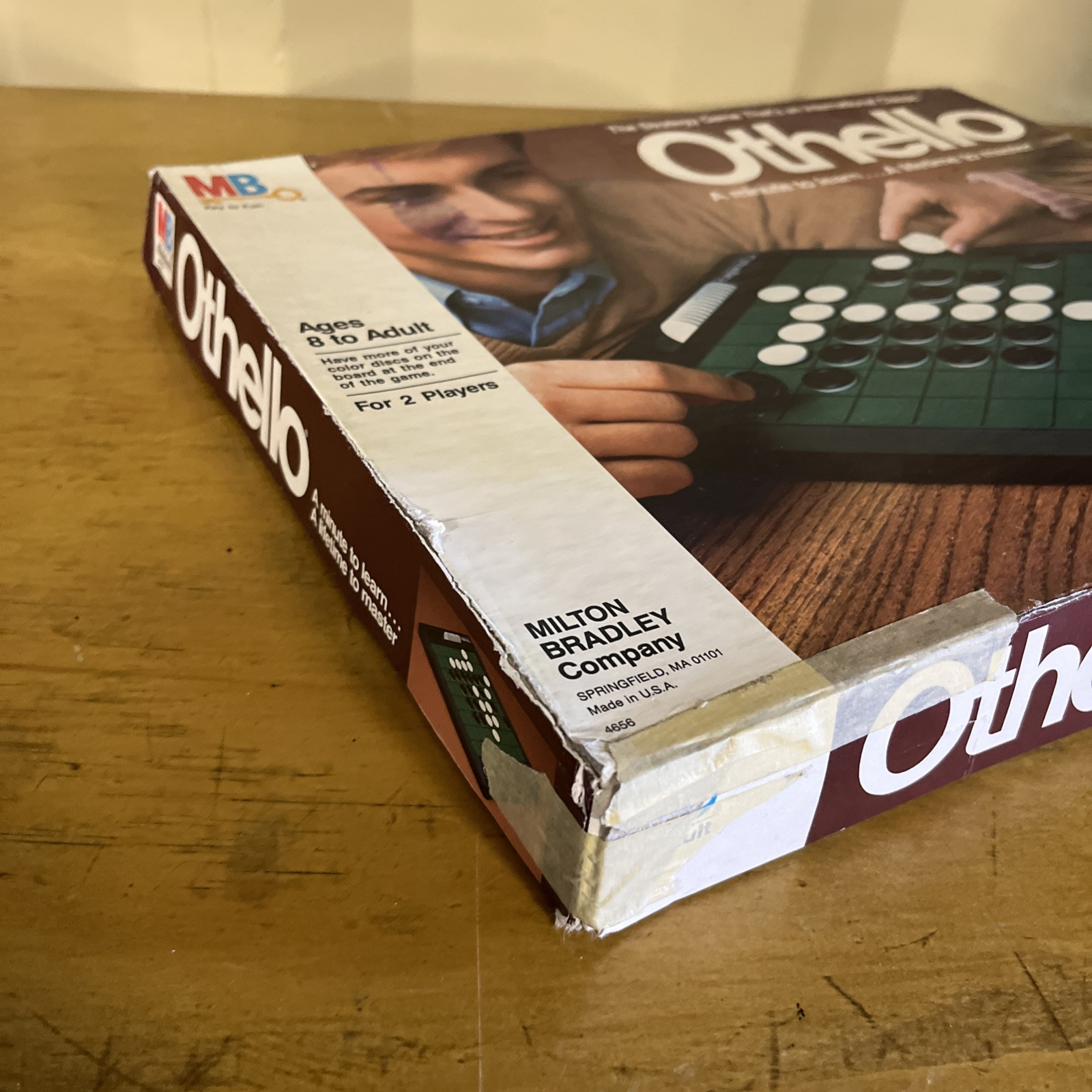 1986 Milton Bradley Othello Board Game