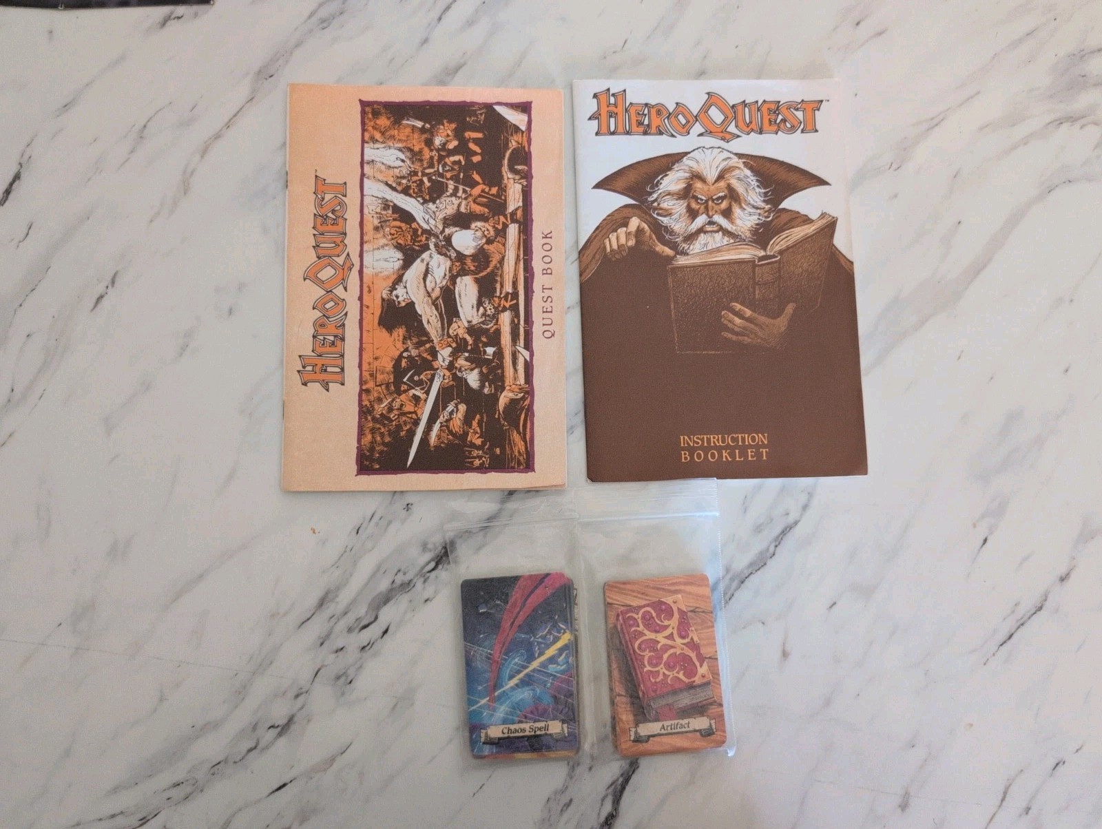 HEROQUEST GAME SYSTEM Milton Bradley 1990 – 100% Complete Damaged Box