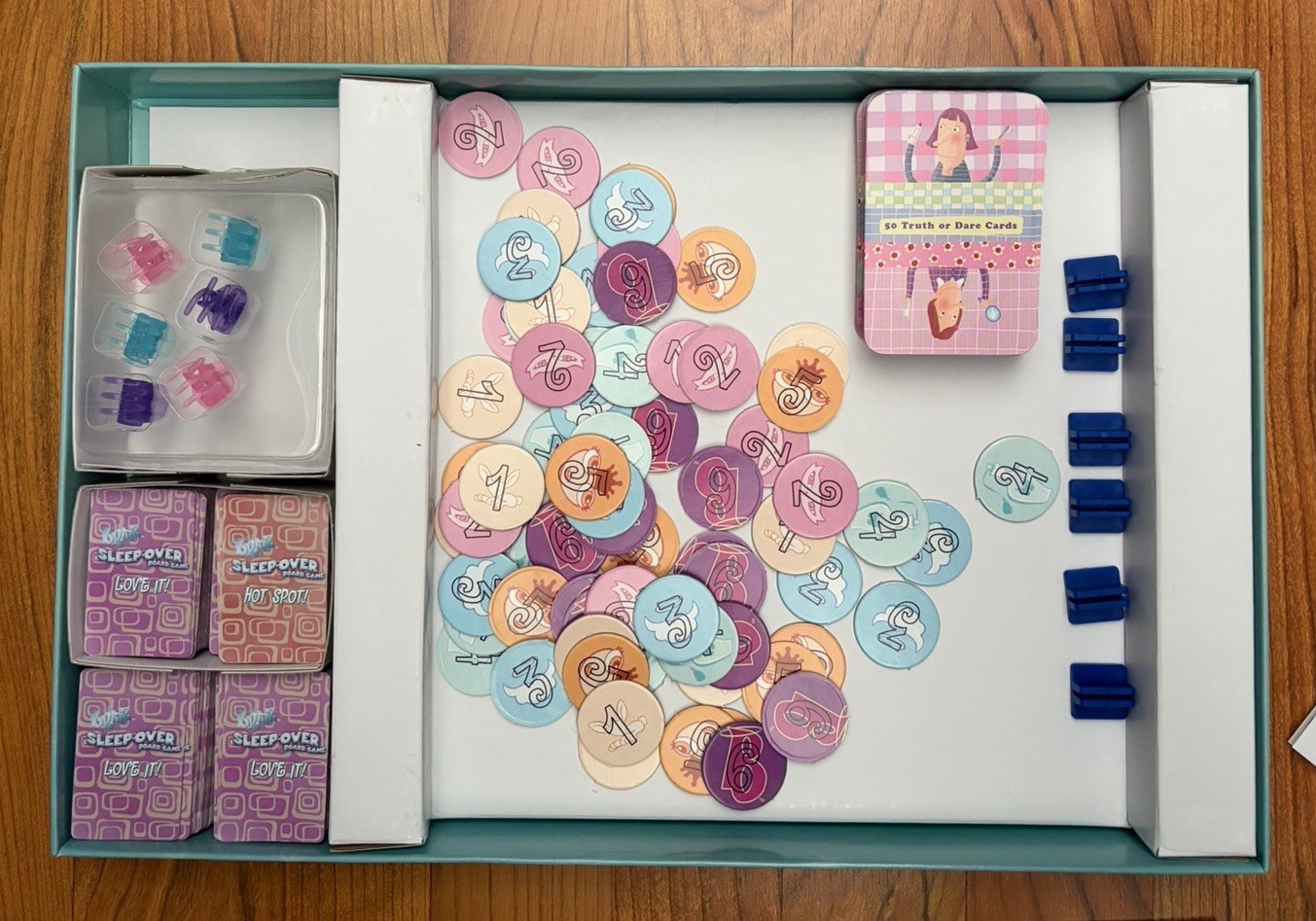 VTG Bratz Sleep-Over Board Game – Slumber Party Guessing Game – COMPLETE