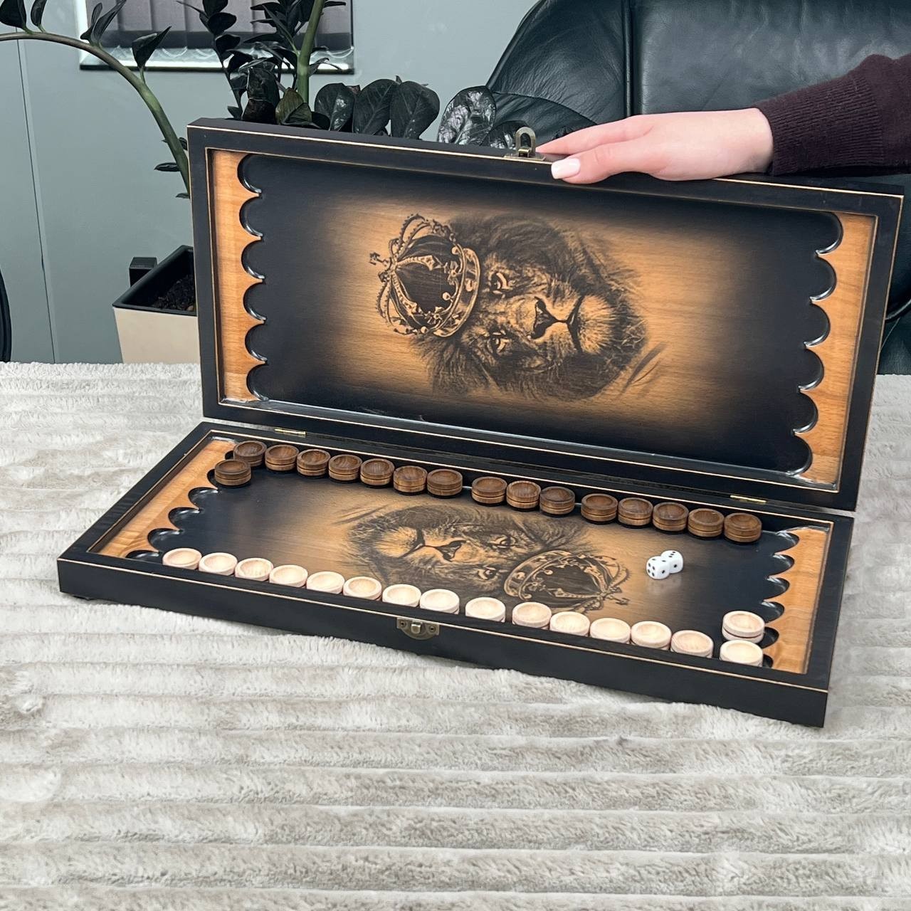 IN STOCK Luxury Ash Wood Backgammon Set Handmade Lion Design Custom Gift Men 20″