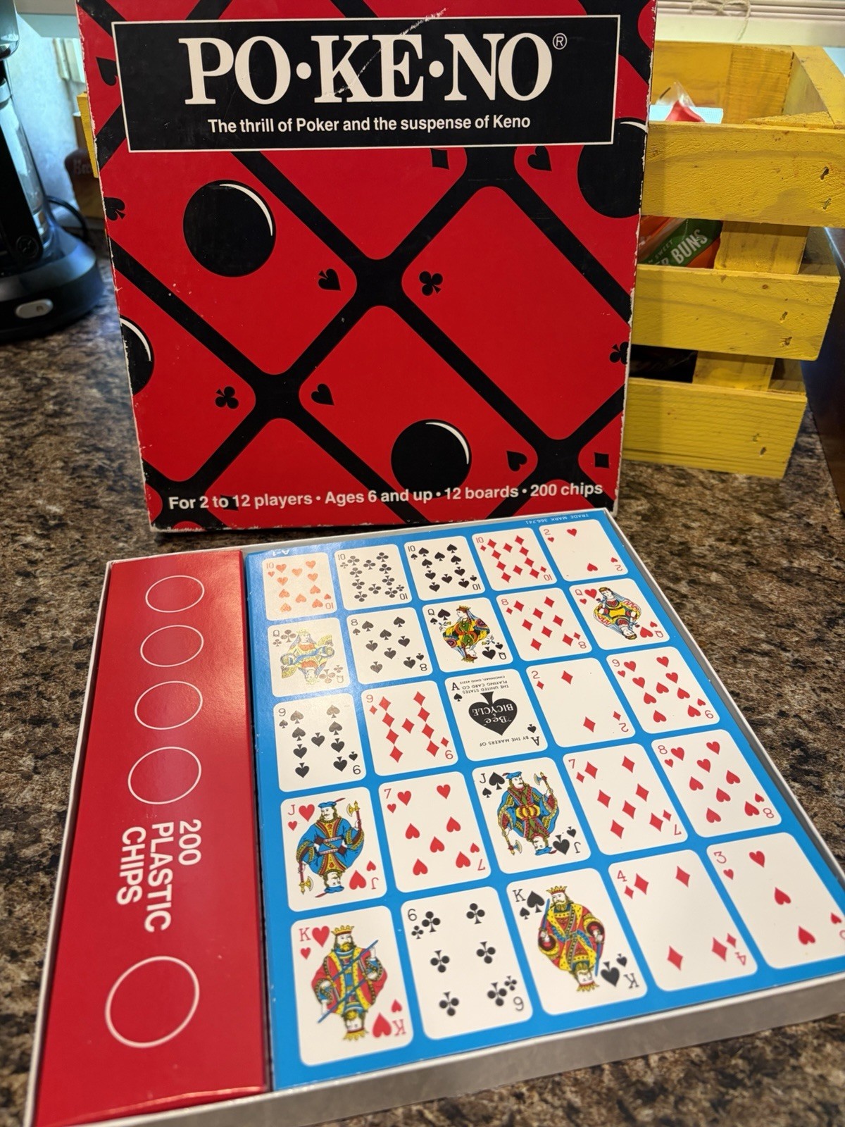 PO-KE-NO Poker Keno Game 12 Boards 200 Chips Complete Set