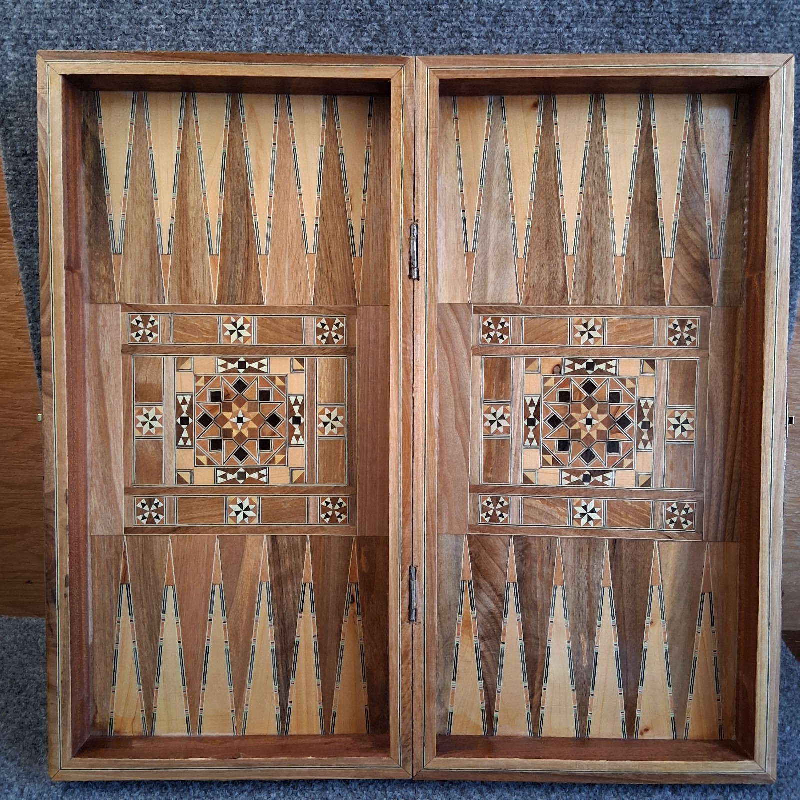 Mediterranean Backgammon & Checkers Set Marquetry Mother Of Pearl Inlay 20″