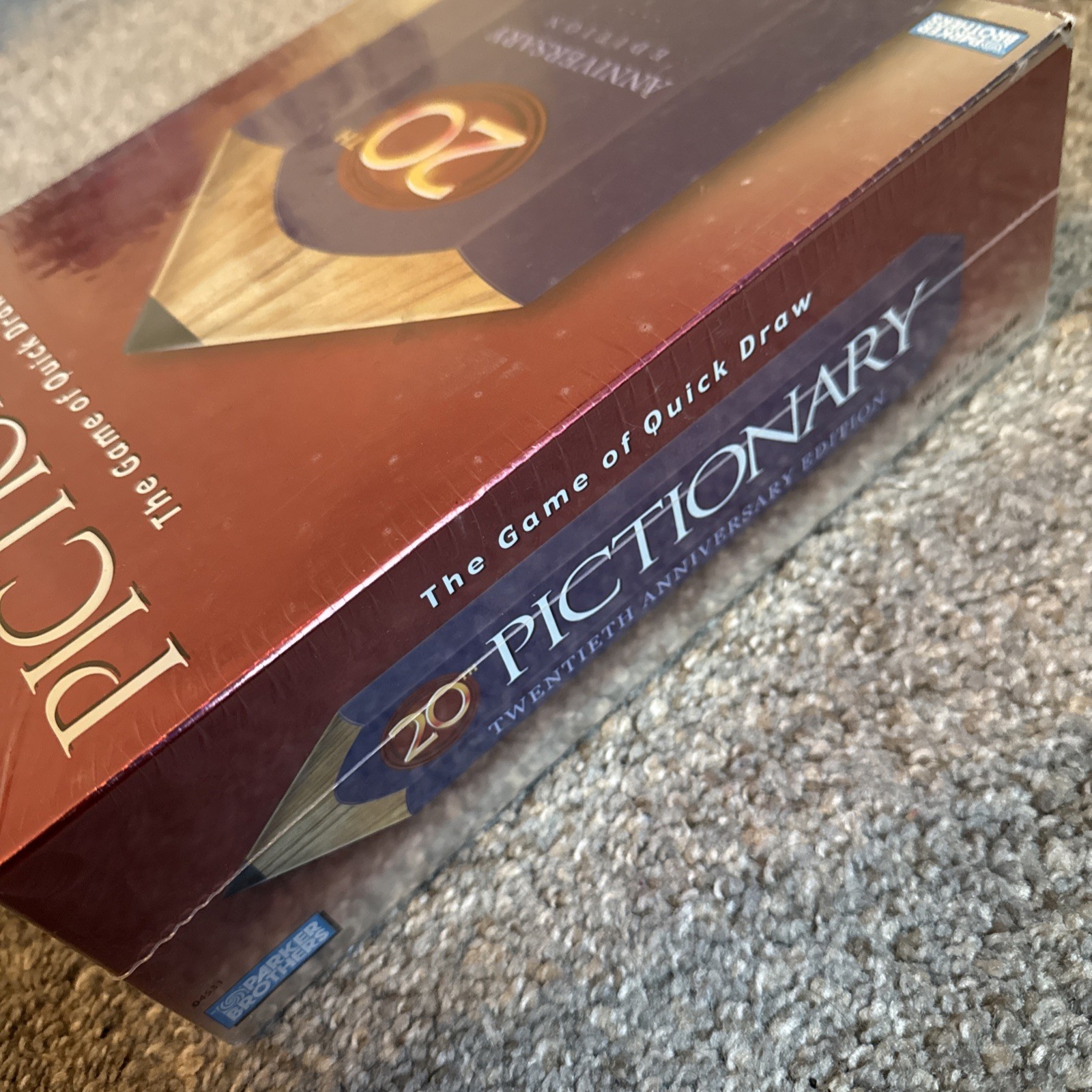 Pictionary The Game of Quick Draw 20th Anniversary Parker Brother SEALED NEW