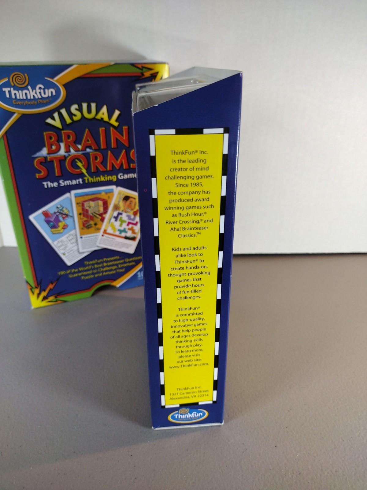 Thinkfun Visual Brain Storms The Smart Thinking Game Ages 10 to Adult Game