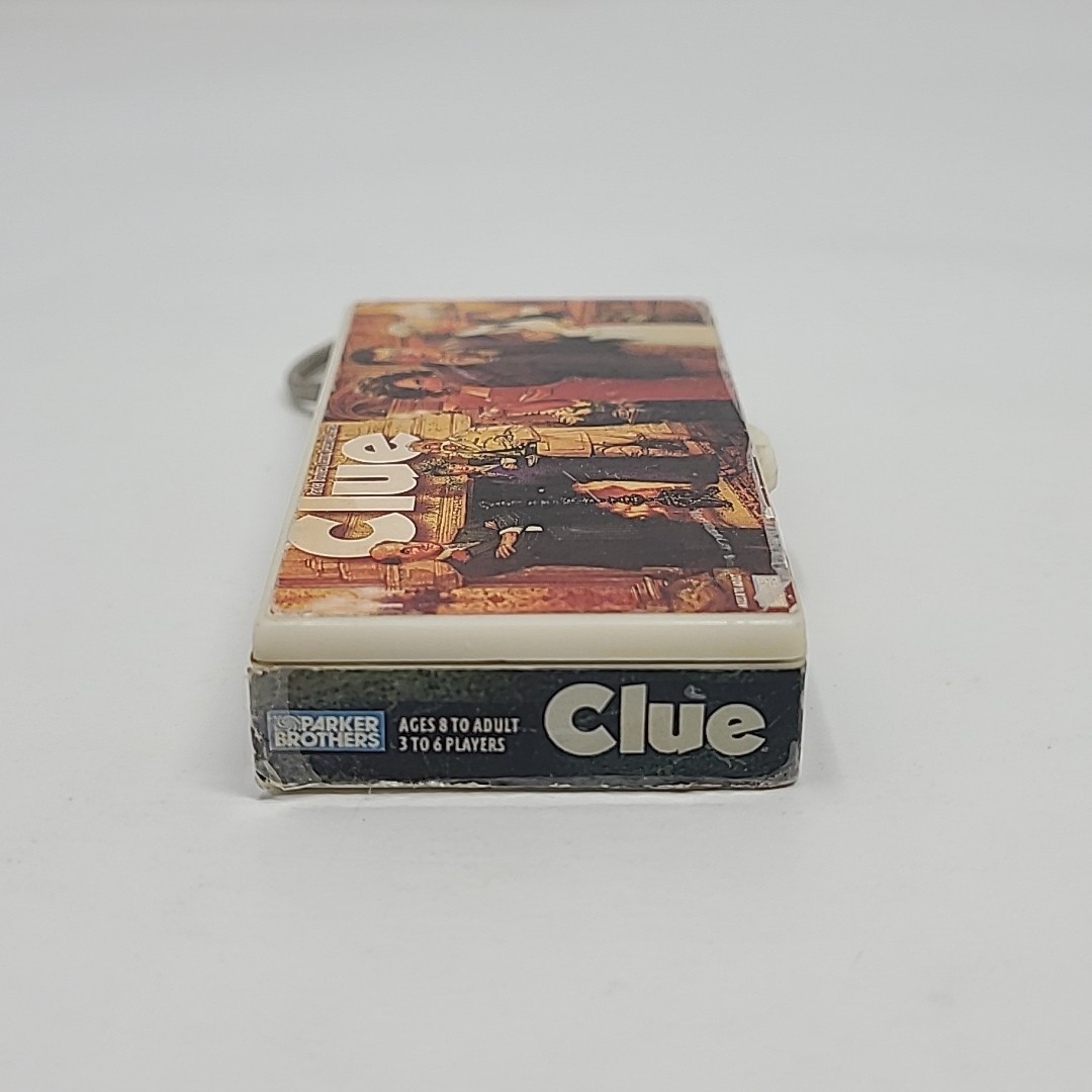 Vintage Clue Mini Travel Game Keychain Parker Brothers Hasbro 1998 Complete