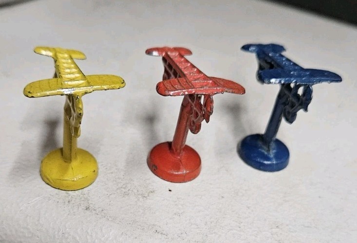 Antique 1929 FLYING THE UNITED STATES AIR MAIL GAME PARKER Bros Airplanes Pieces