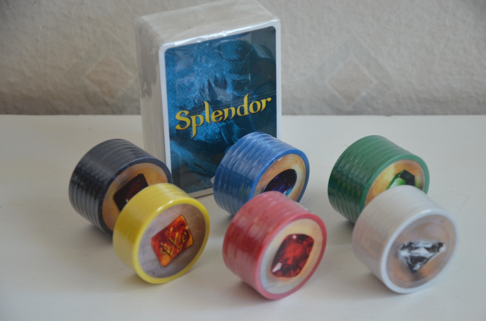 Splendor: The Greatest Gemstone Merchants of the Renaissance Game new open box