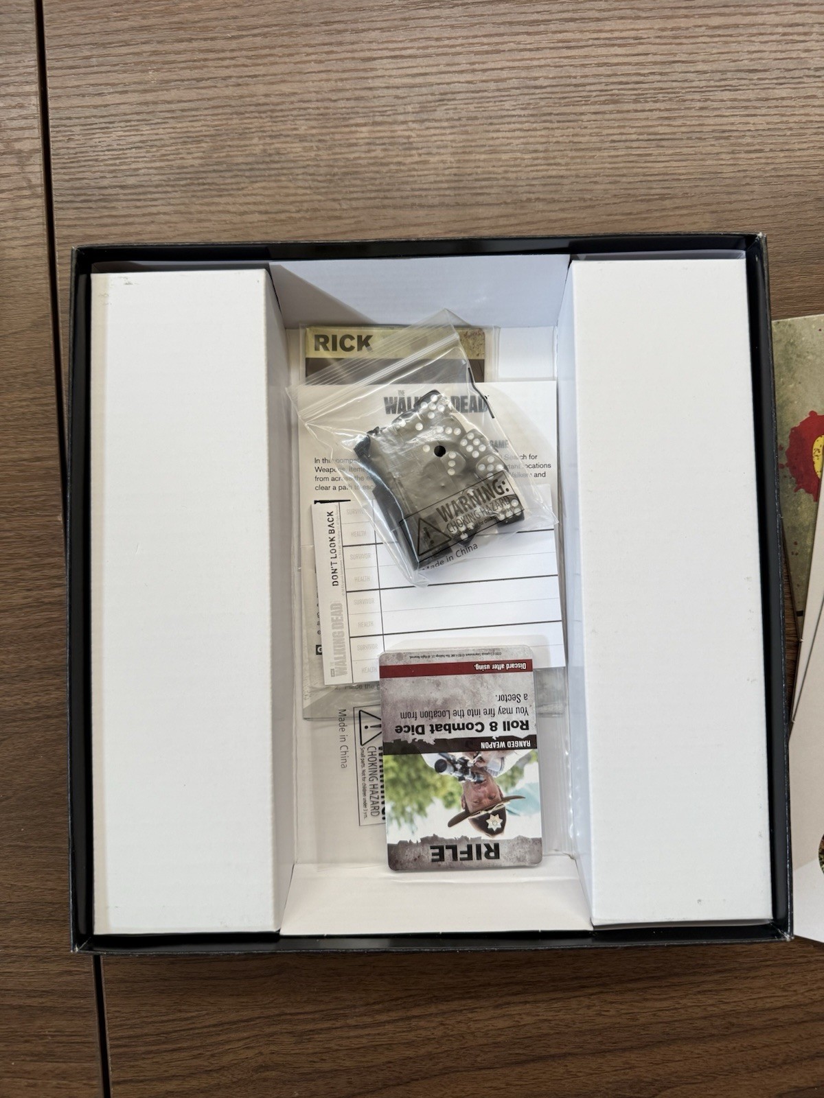 The Walking Dead Don’t Look Back Dice Game Complete – Open Box New Never Used