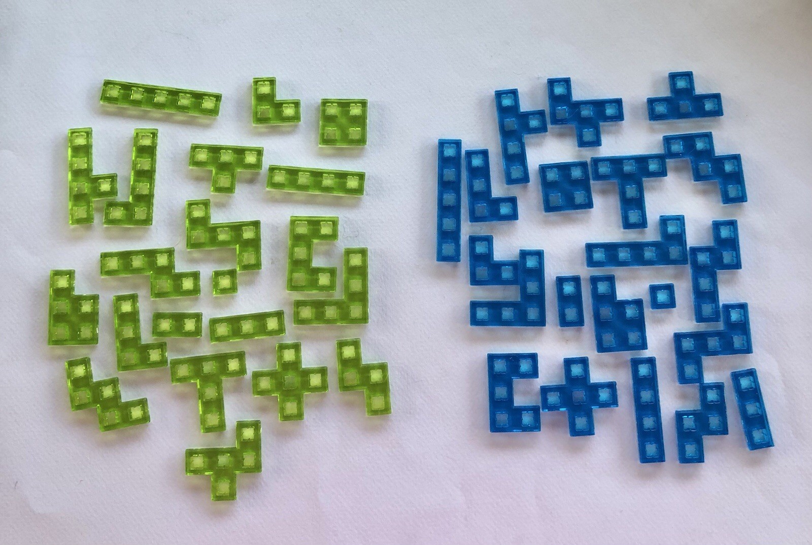 Blokus To Go! For 2 Players COMPLETE Mattel 2009 Storage Trays Travel Strategy