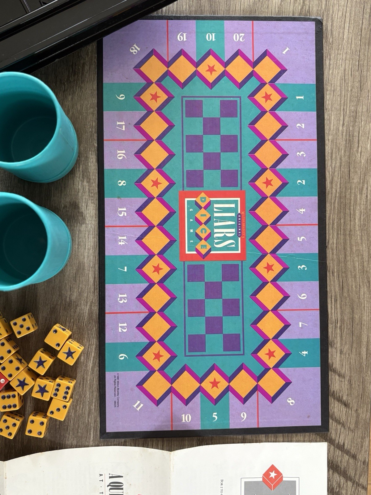 1987 Milton Bradley Liar’s Dice Game Complete Vintage Dice Cups Set