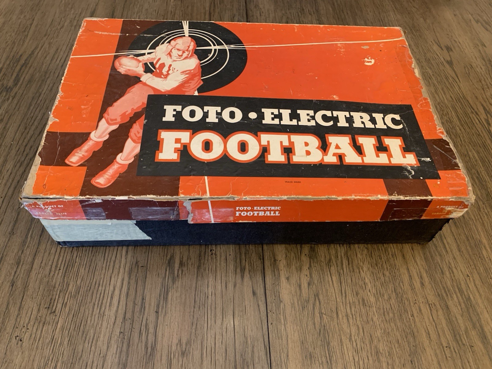 Vintage 1950 Cadaco-Ellis Foto-Electric Football Board Game Complete