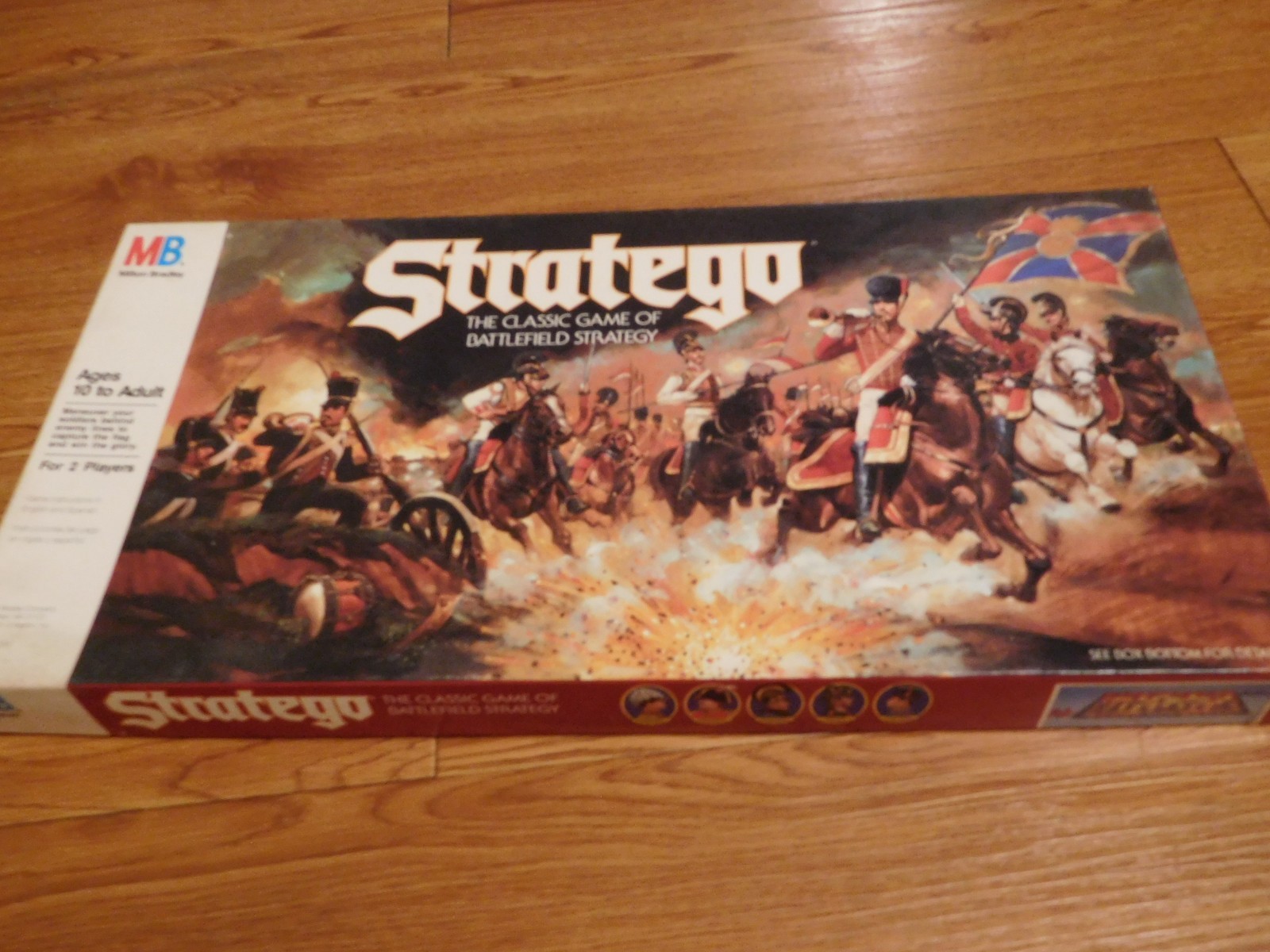Stratego Battlefield Strategy Board Game Complete 4916 Milton Bradley 1986