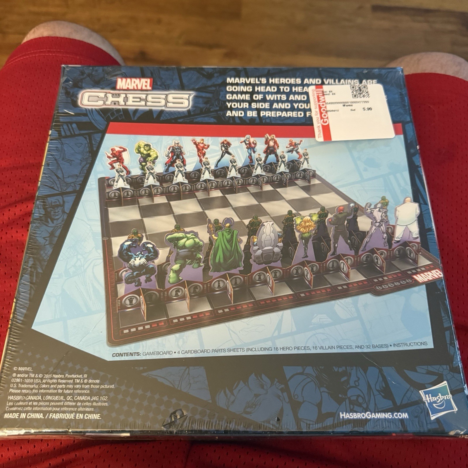 Marvel Chess Set Board Game 2015 Heroes Vs Villains Thanos Ironman Avengers NEW
