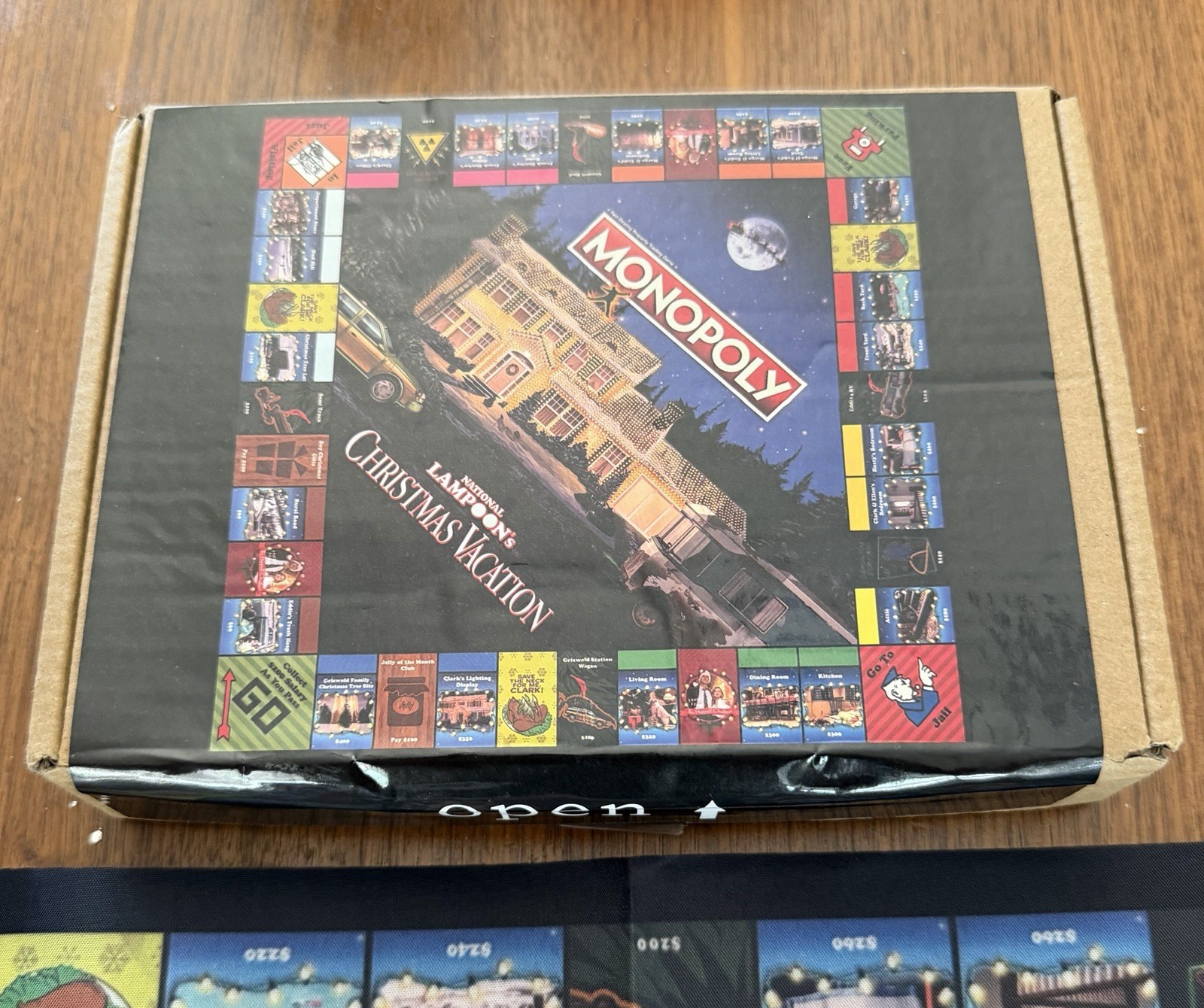 Monopoly: National Lampoons Christmas Vacation Game Travel Edition Cloth Board
