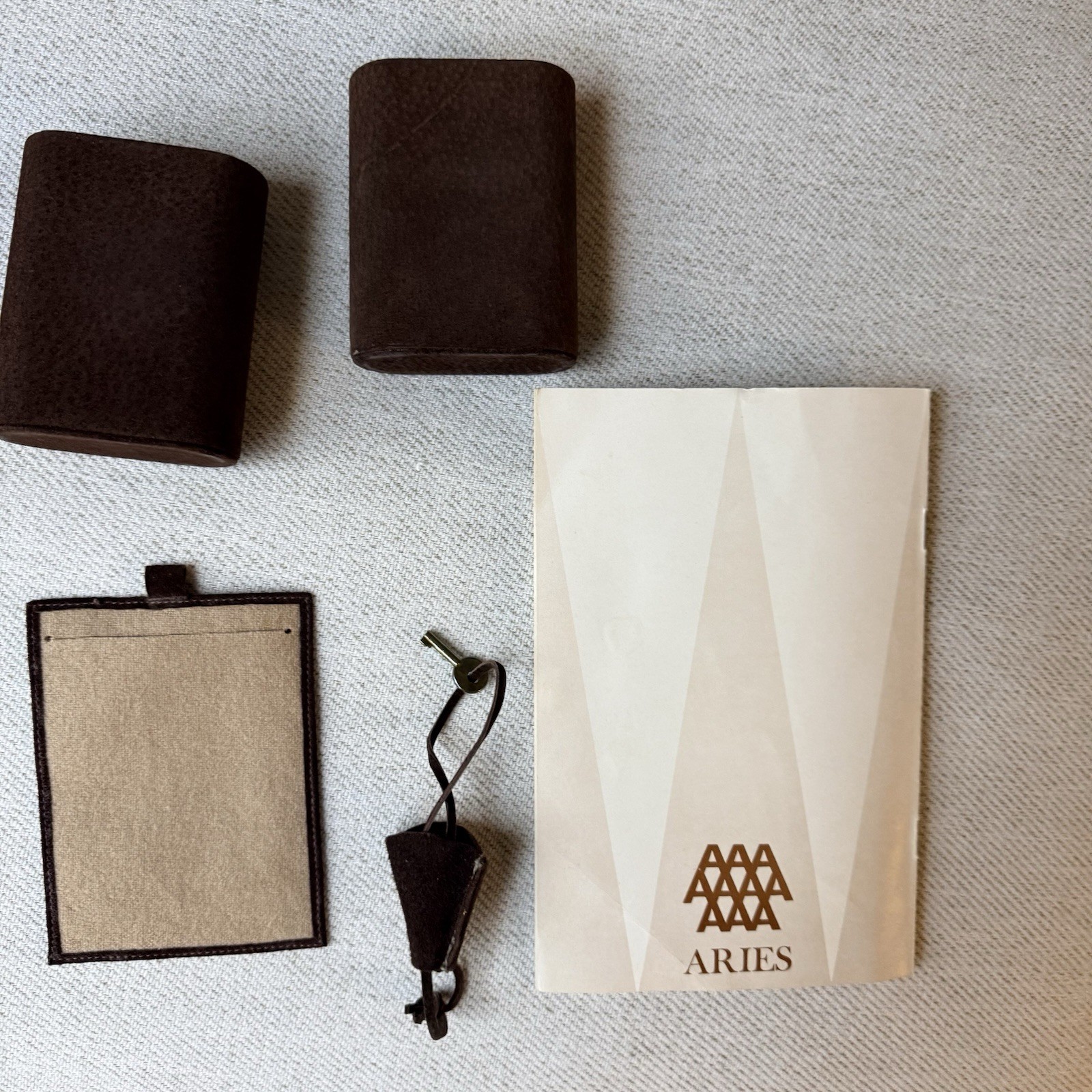Vintage Aries Mexico Pigskin leather Backgammon Set Case Complete checkers W/Key