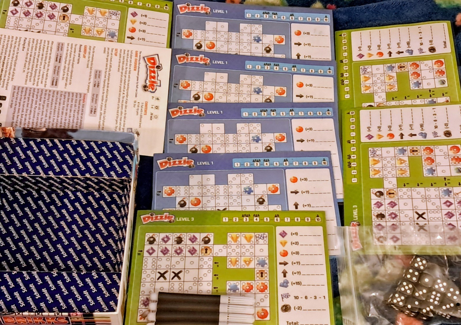 Dizzle Roll & Write Board Game Stronghold Good & Complete Dry Erase Sheets