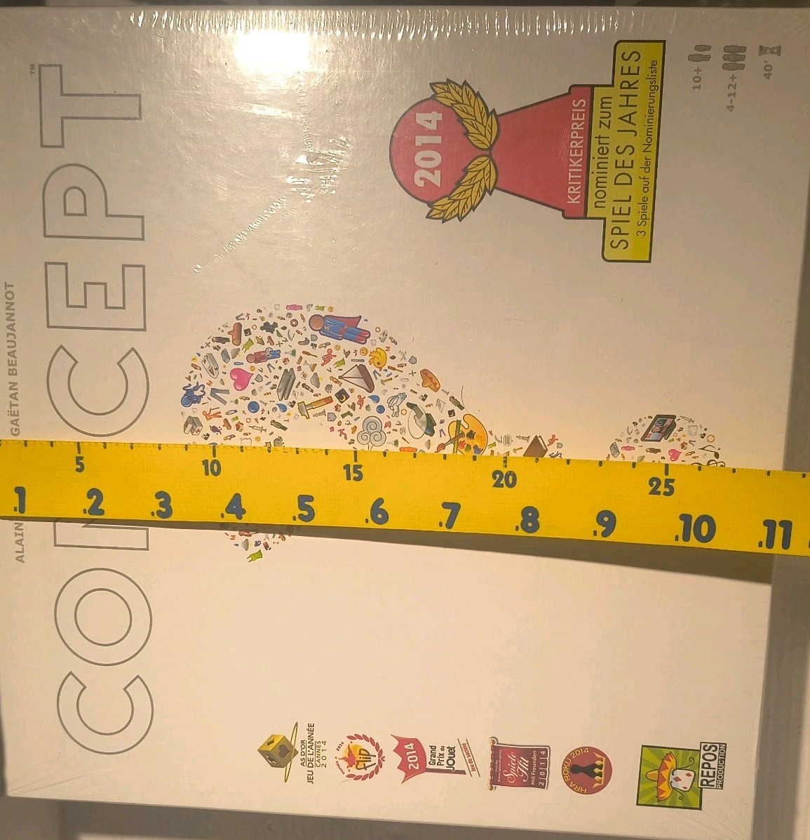 Concept Award-Winning Board Game Ages 10+, Family, Players 4-12+ NEW AND SEALED