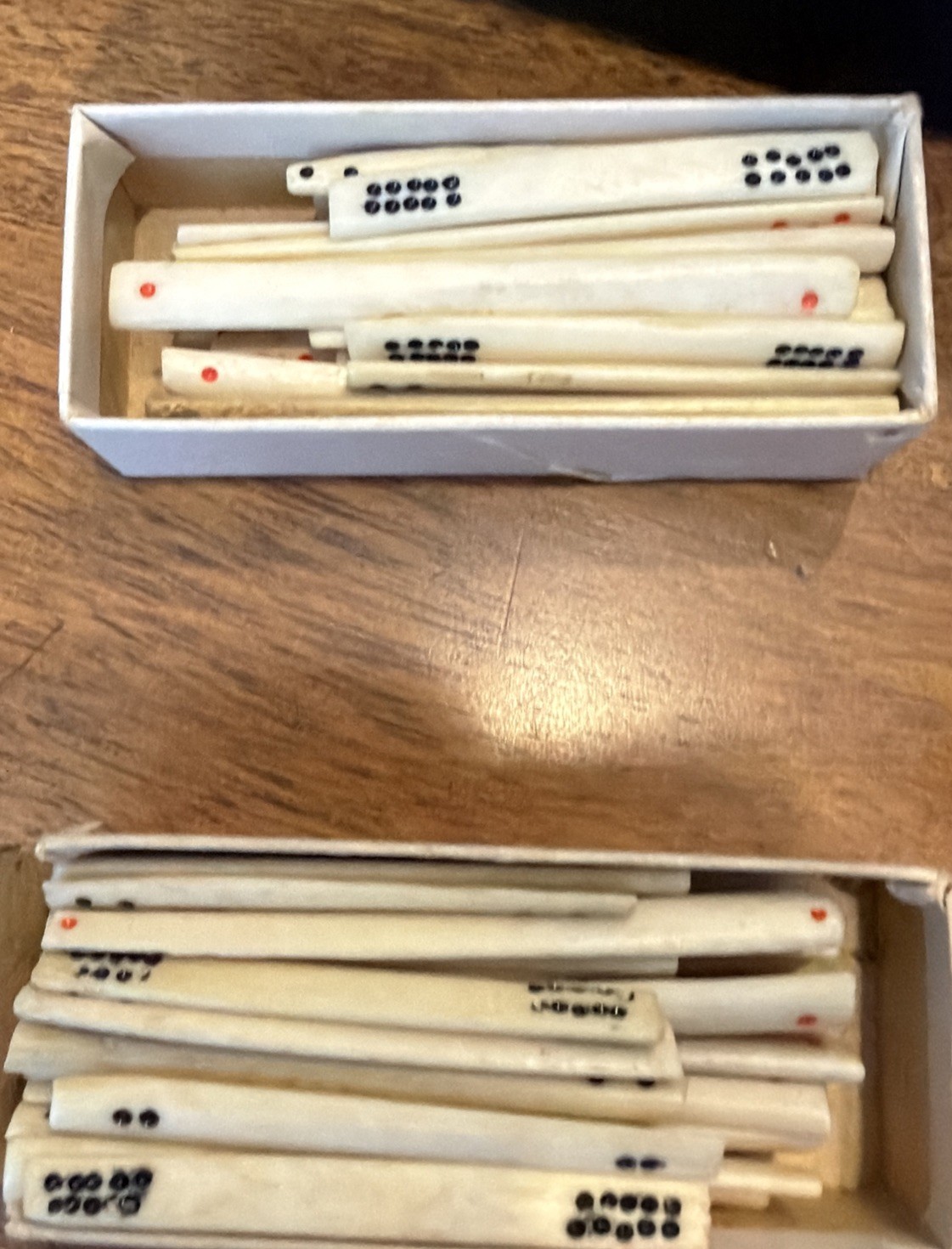 Vintage Chinese Bone And Bamboo Dovetailed Mahjong Set 148 Tiles