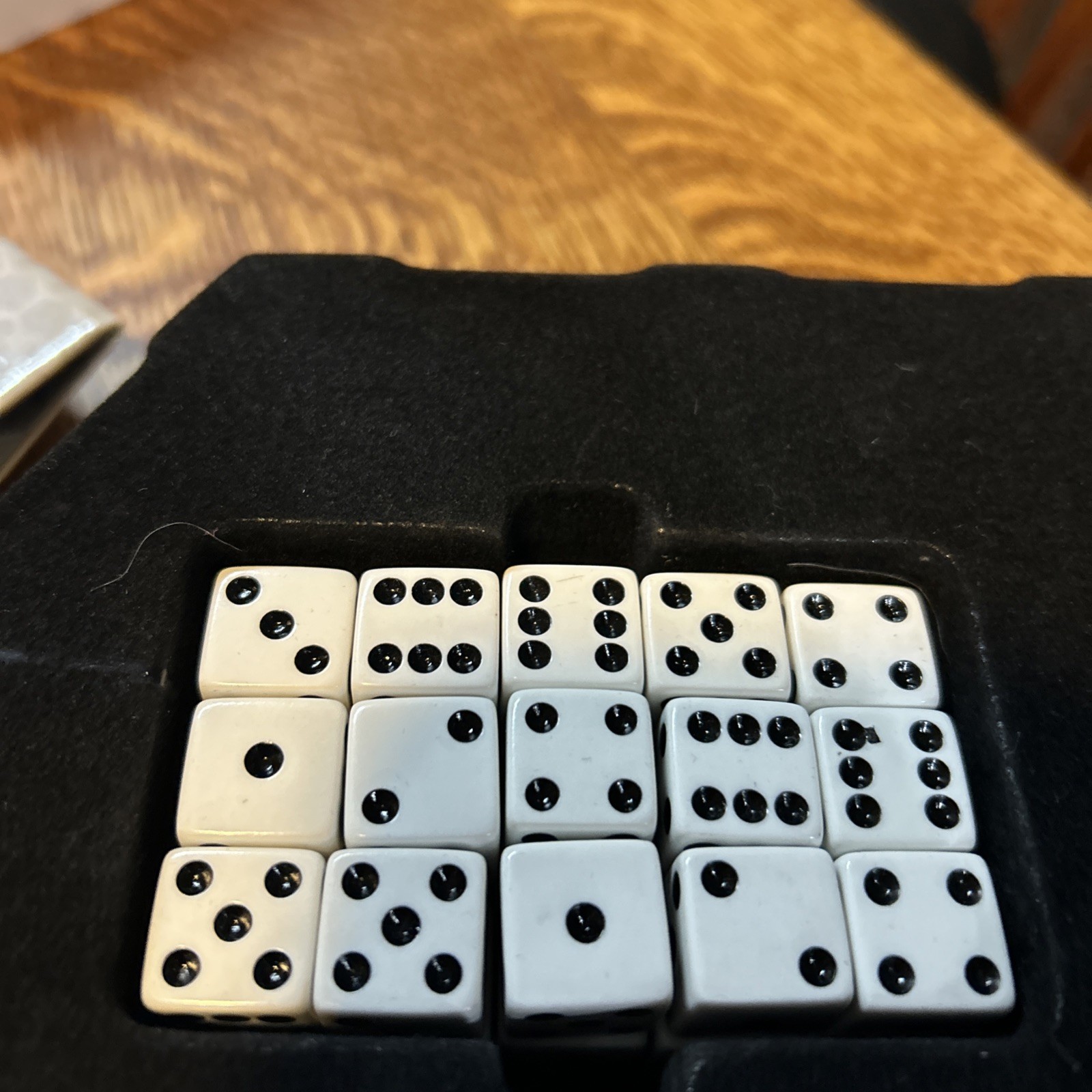 Yahtzee Free For All Board Game – Parker Brothers Age 8+ – 2 to 6 players