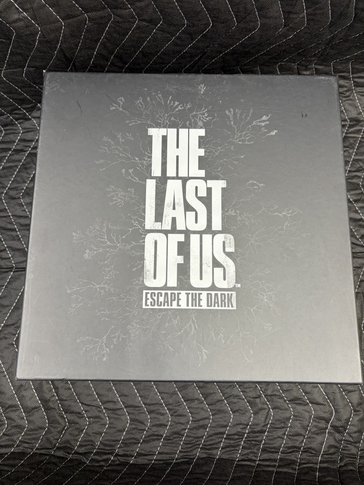 The Last of Us: Escape the Dark Collector’s Edition Horror Board Game 1P