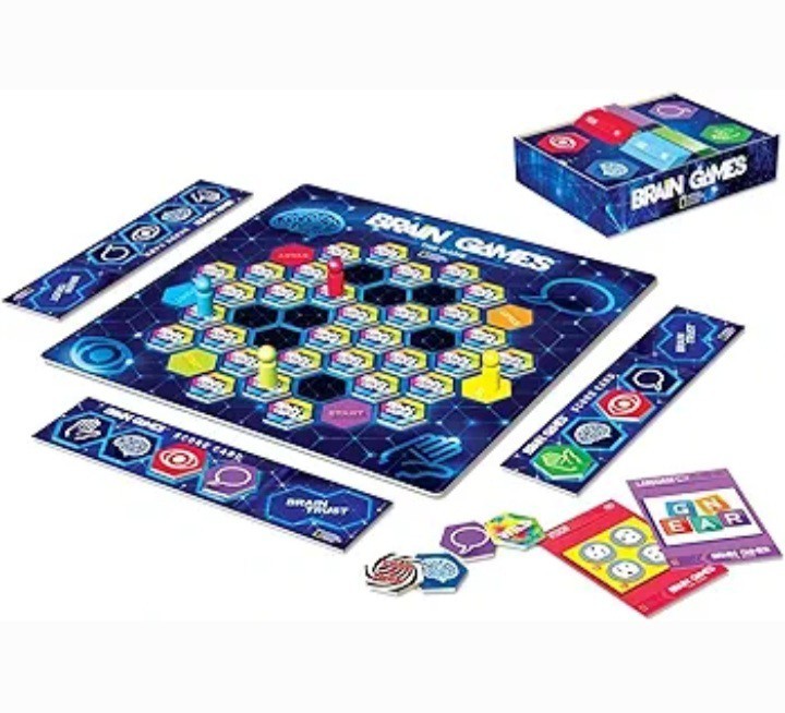 New Sealed National Geographic Channel – BRAIN GAMES – AGES 14+ Board Game