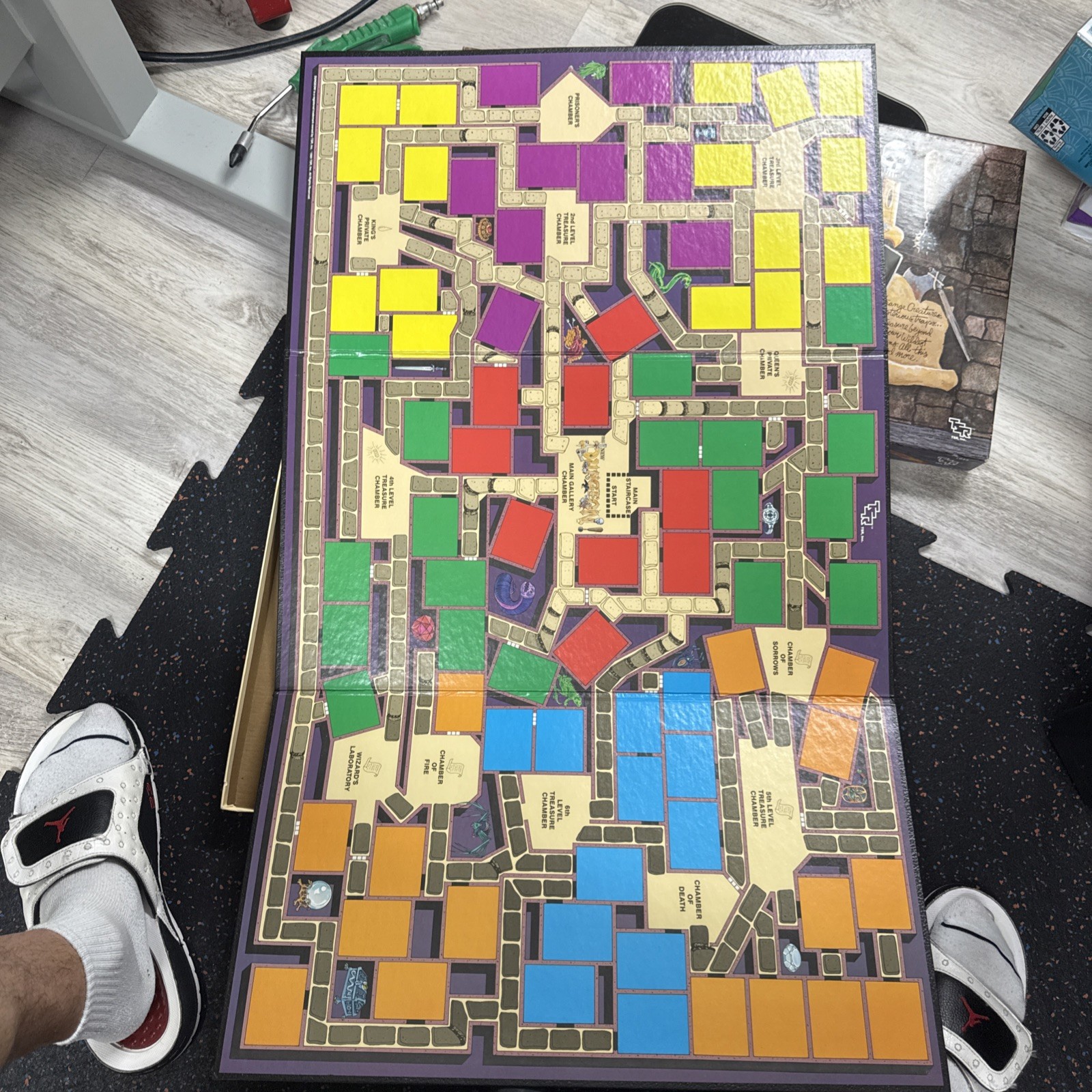 The New Dungeon Board Game 1989 TSR D&D Dungeons & Dragons Incomplete Vintage