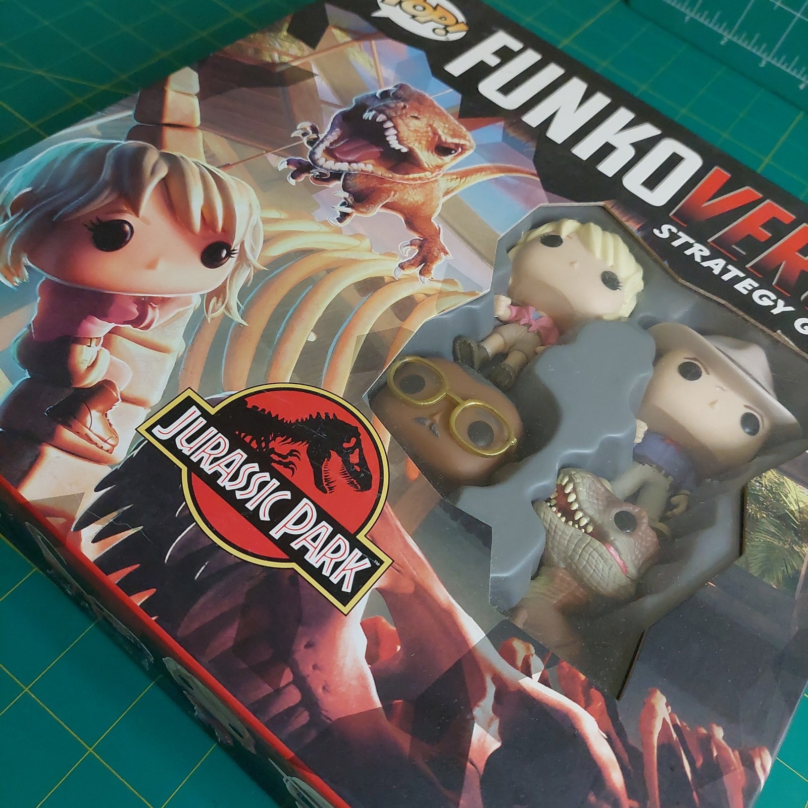 Funko Pop FunkoVerse Jurassic Park 100 Strategy Game New Sealed 2020 NIB