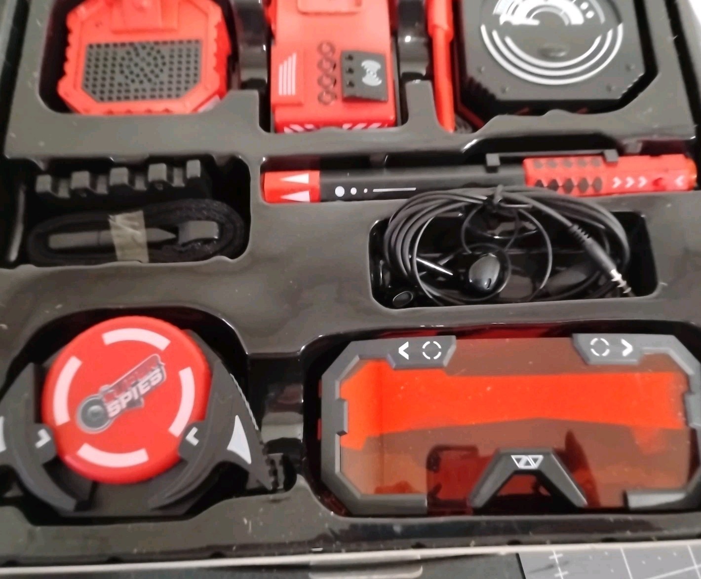 STICKY LIL FINGERS SuperSpies Secret Agent Spymaster Kit Open Box