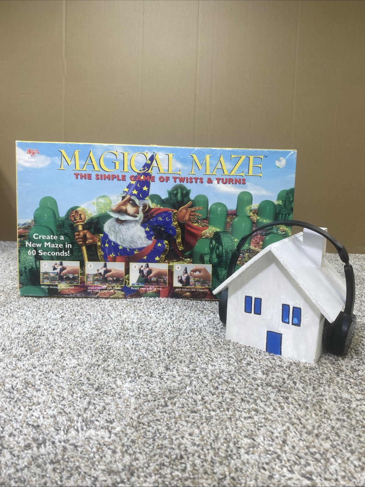VINTAGE Magical Maze Board Game University Games 1996 Wizards 2-4 Players
