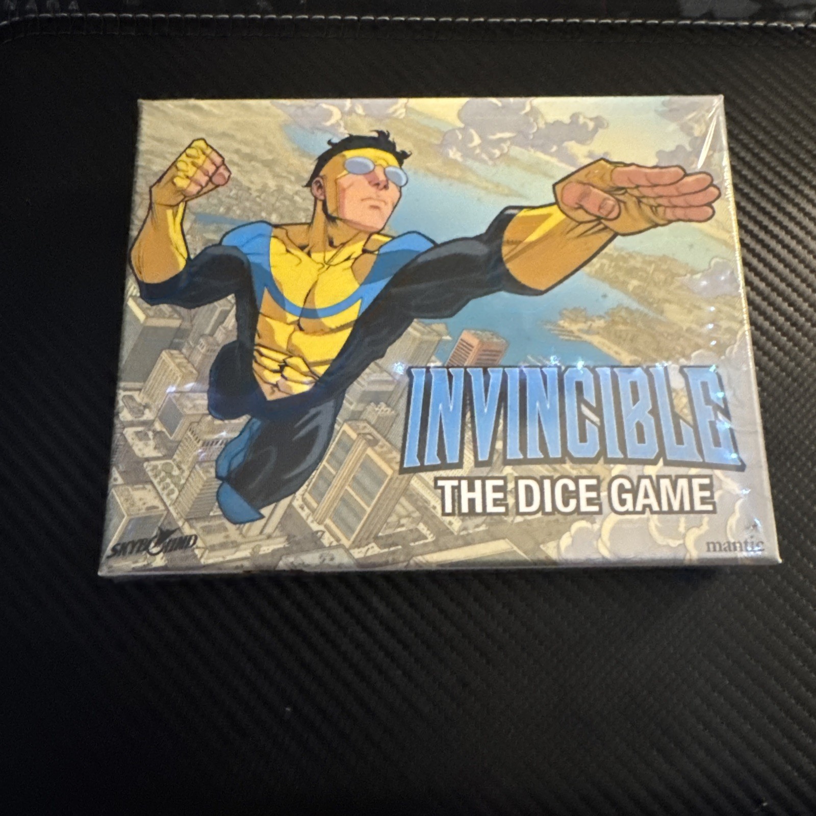 Invincible: The Dice Game Mantic Image Comics Roll Die Board Game Boardgame THG