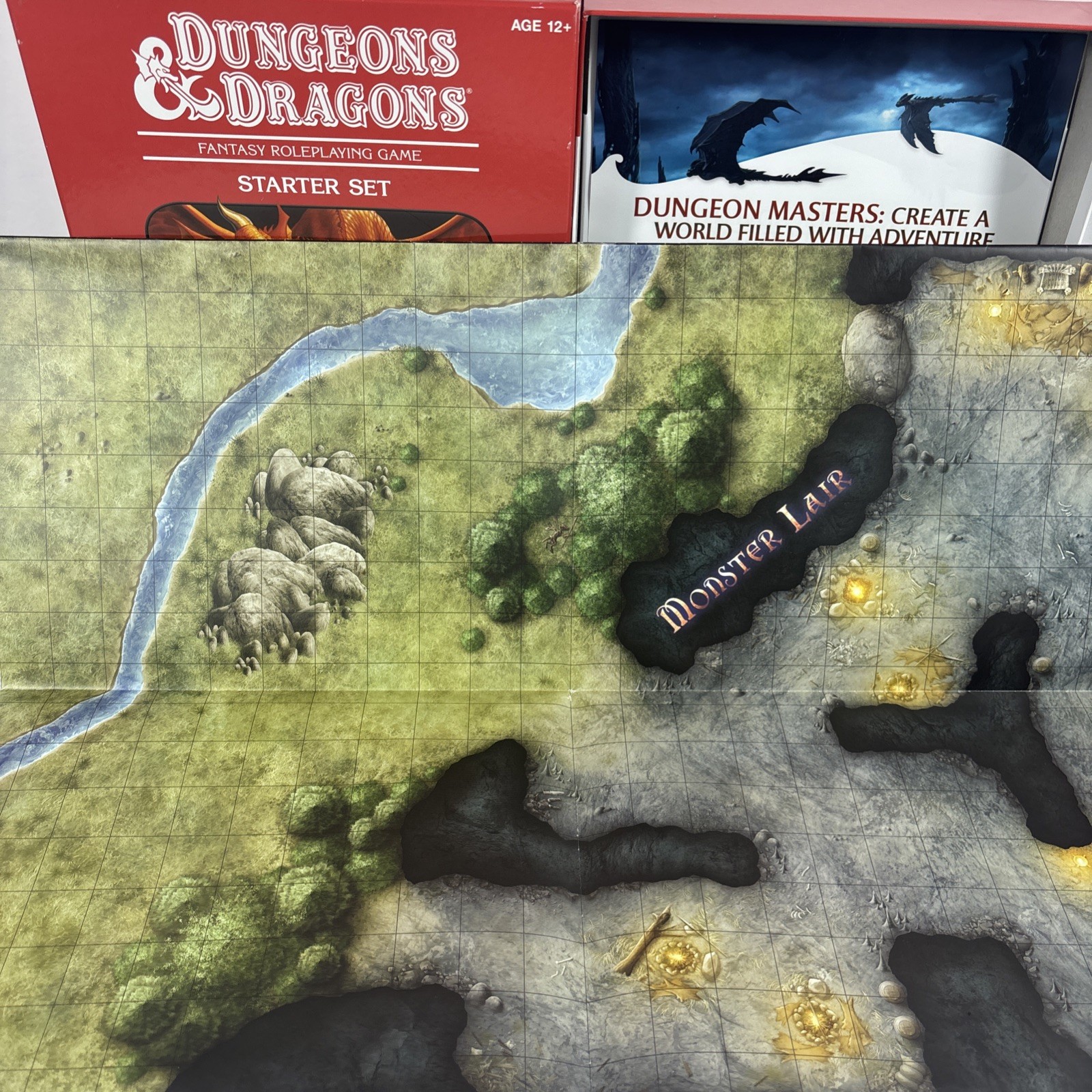 Dungeons & Dragons 2011 Starter Set Complete D&D Red Box