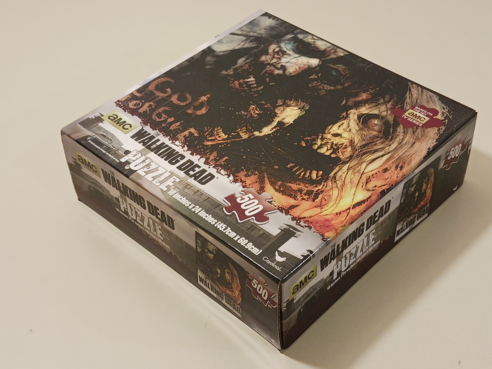 The Walking Dead Lot 4 Shot Glasses 1 Dice Game 3 Jigsaw Puzzles 1 Wall Clock